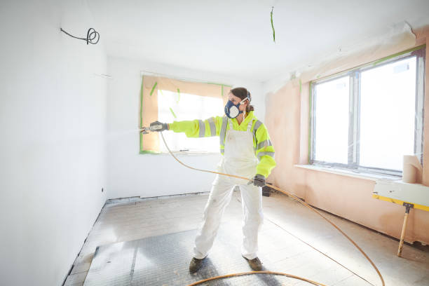 Best Emergency Mold Remediation  in Victoria, KS